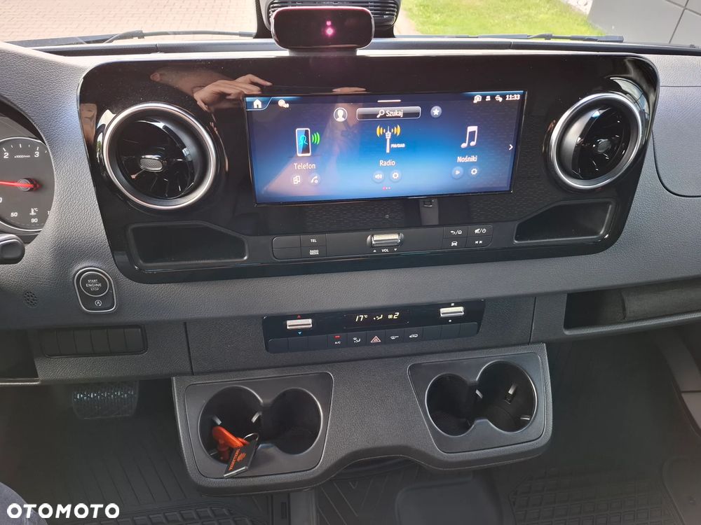 Mercedes-Benz Sprinter 319 CDI Podwozie 4325 mm - Kontener 8 EP z windą Dholandia - 29