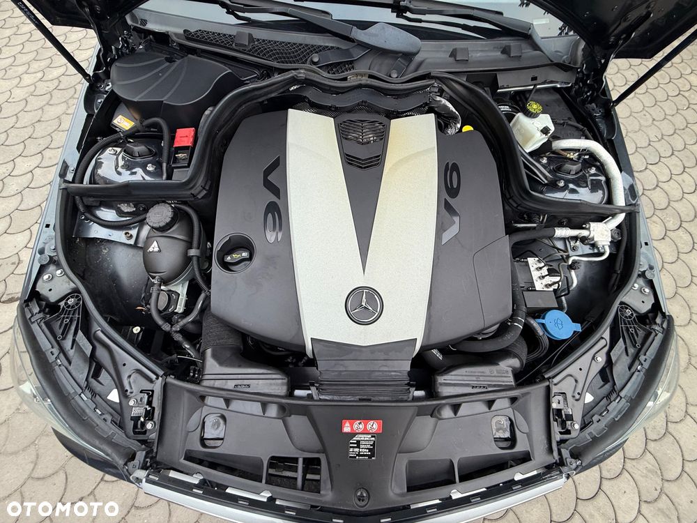 Mercedes-Benz Klasa C 300 CDI DPF 4Matic (BlueEFFICIENCY) 7G-TRONIC Avantgarde - 33