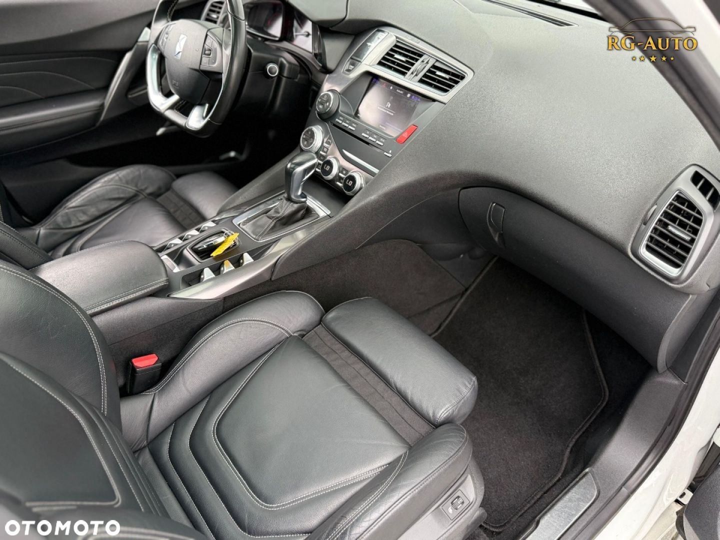 DS Automobiles DS 5 - 24
