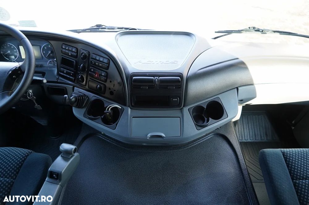 Mercedes-Benz ACTROS 2548 / 6x2 / ÎNĂLȚIME - 6,5 M / PUNTE RELAXABILĂ / TRANSMISIE FASSI / ATINGERE: 10,85 M / PRIMUL SCAUN SPATE / ROTATOARE / FURCĂ PENTRU PALEȚI - 32