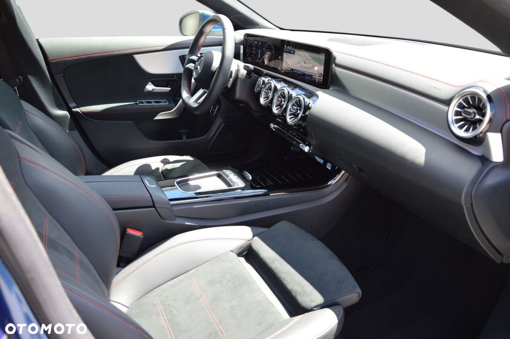 Mercedes-Benz CLA 200 mHEV AMG Line 7G-DCT - 20