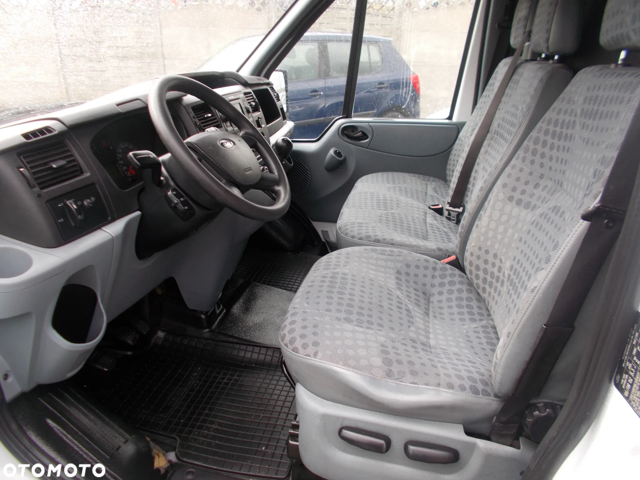 Ford Transit - 8