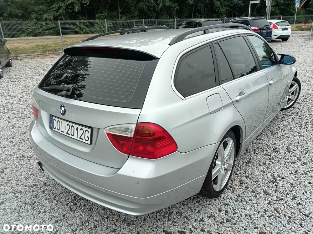 UWAGA ! AUTO W CAŁOŚCI 2008 BMW 3 E91 325i 218ps R6 AUTOMAT KLIMATRONIC XENON ALU MALE KM SERW SKÓRY I WLAS ZAREJ PL - 2