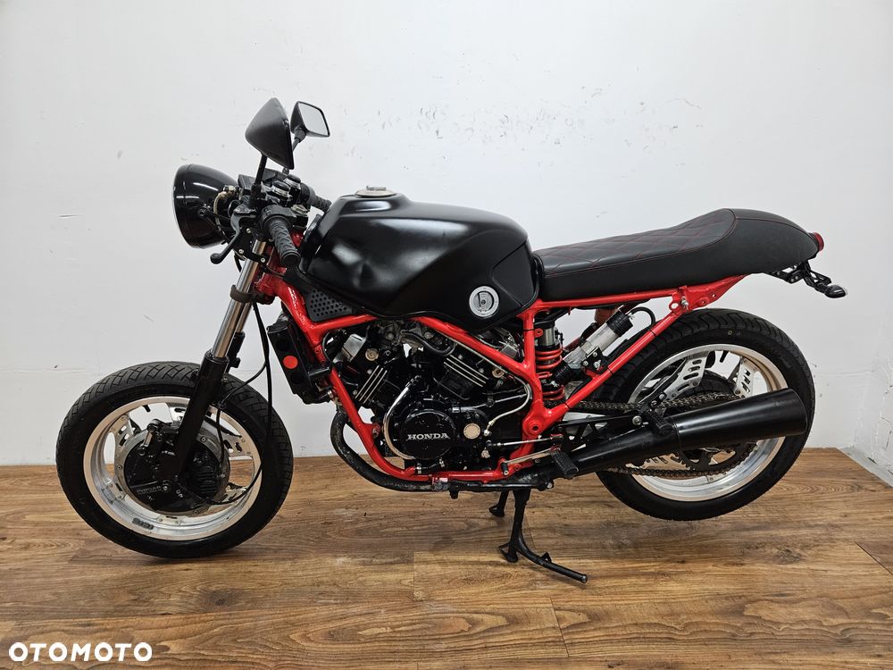 Honda VF - 7