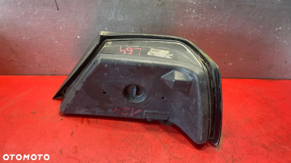 Mercedes W124 Lampa tylna tył lewa Oryginał - 2