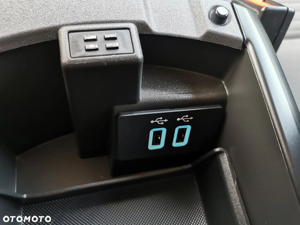 Ford C-MAX 1.5 EcoBoost Start-Stop-System Titanium - 21