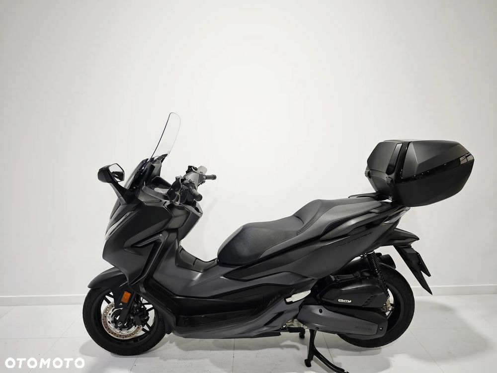 Honda NSS - 4