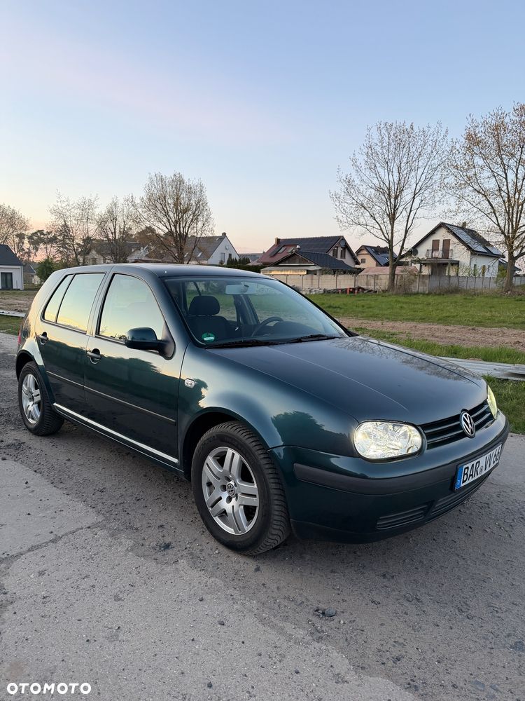 Volkswagen Golf 1.6 Comfortline - 3