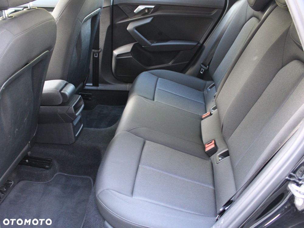 Audi A3 Sportback 30 TDI - 12