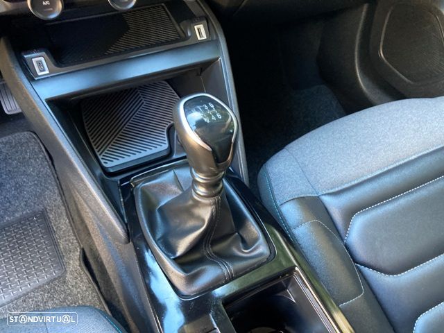 Citroën C4 1.2 PureTech Shine - 26