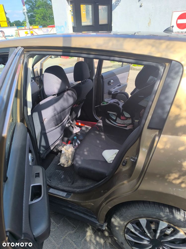 Nissan Tiida 1.6 Acenta - 11