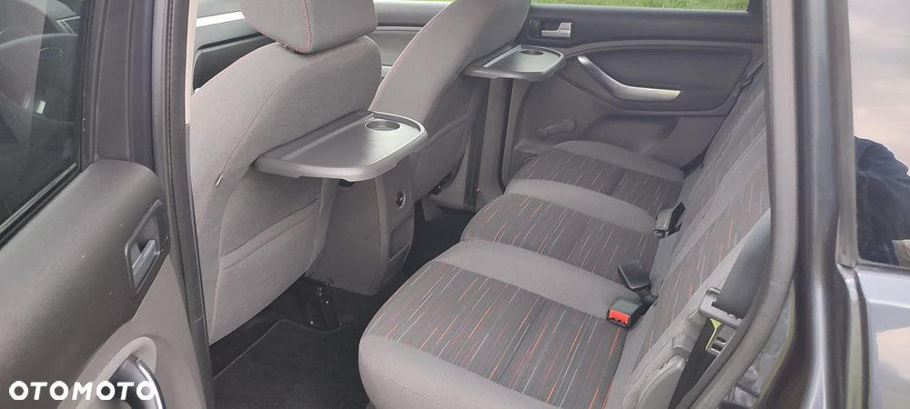 Ford C-MAX 1.6 TDCi Ambiente - 15