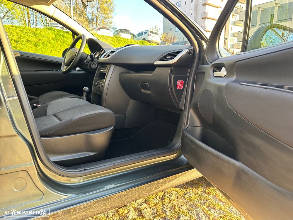 Peugeot 207 1.4 16V Active - 24
