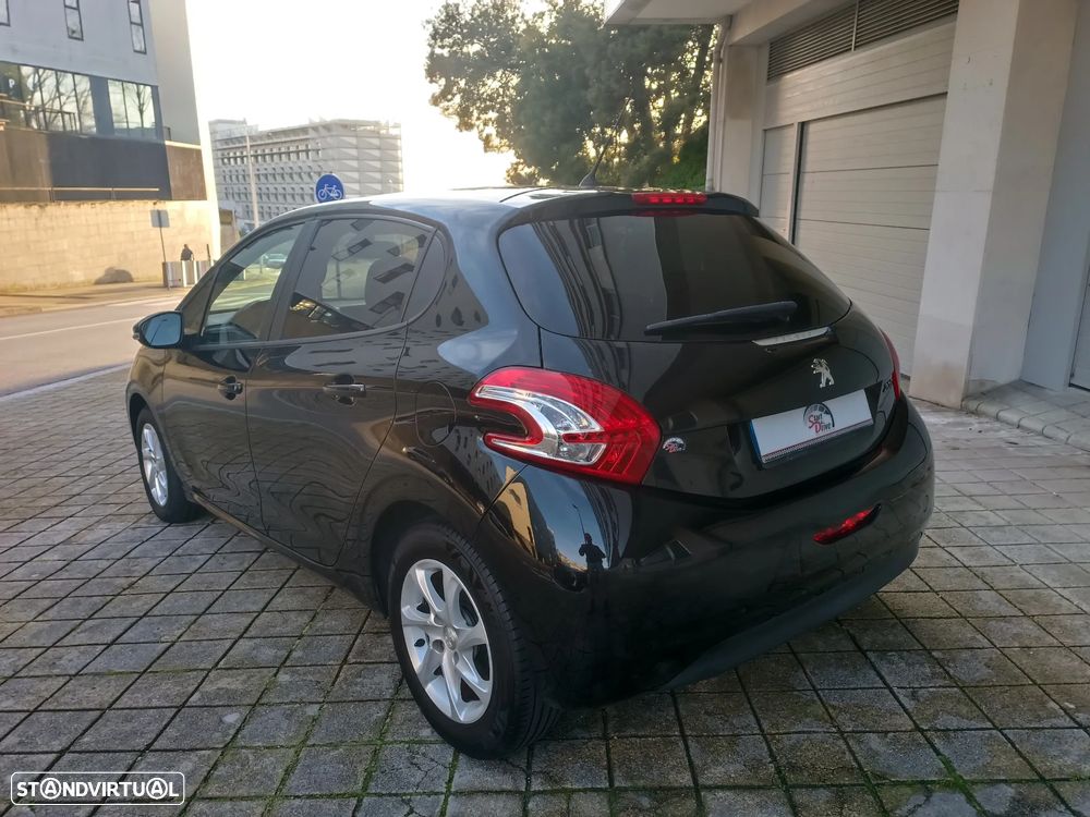 Peugeot 208 1.4 HDi Allure - 8