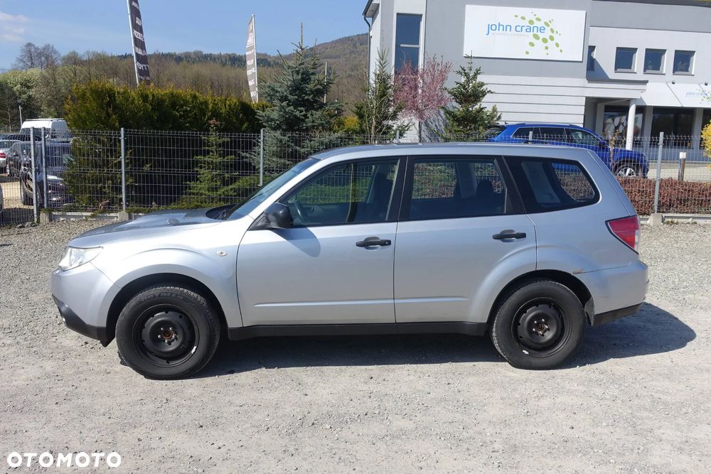 Subaru Forester 2.0D Trend - 8