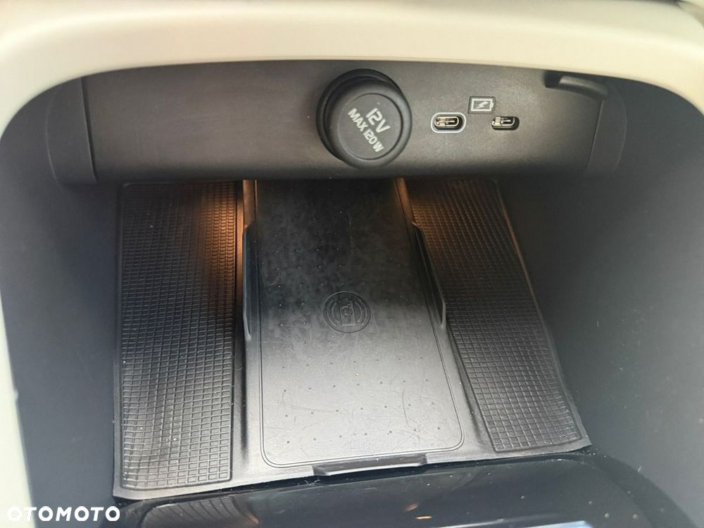 Volvo XC 40 - 39
