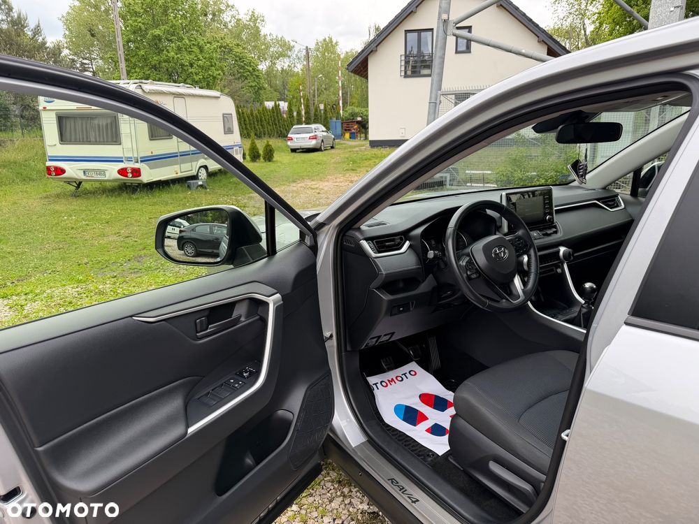 Toyota RAV4 2.0 Comfort 4x2 - 13