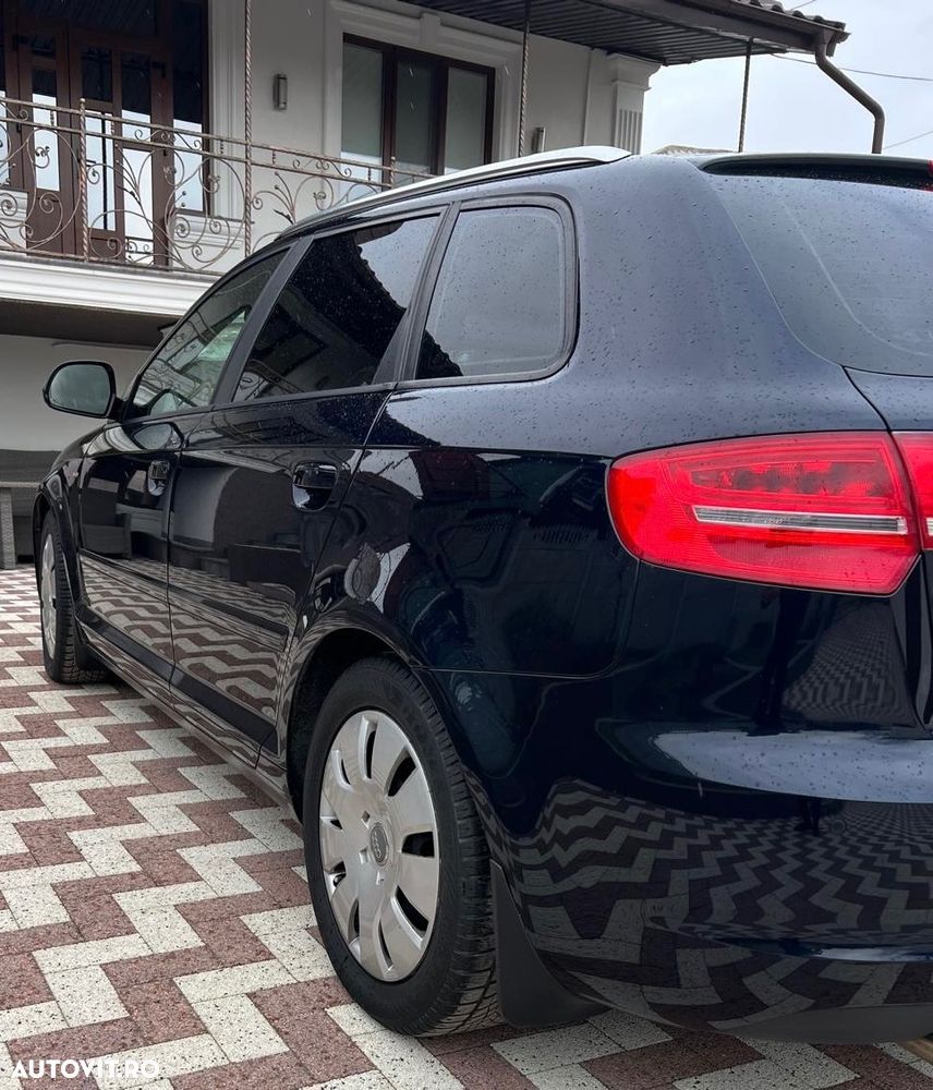 Audi A3 1.6 TDI Limousine S line Sportpaket - 4