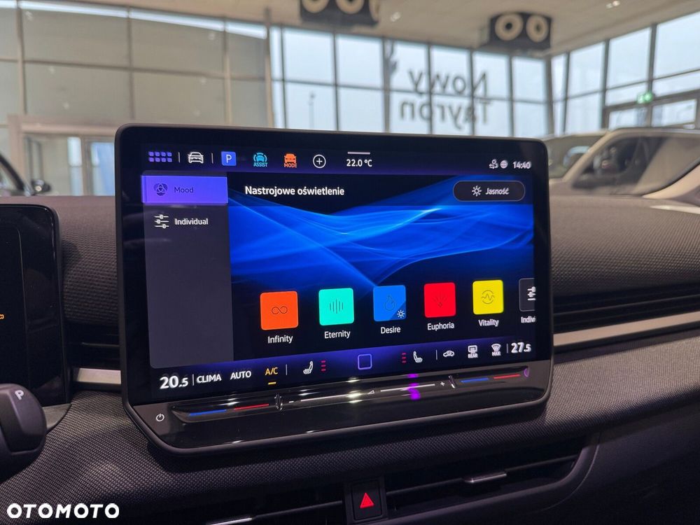 Volkswagen T-Roc 1.5 eTSI Life DSG - 15