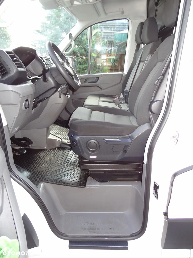 Volkswagen Crafter 2 L2H1 Furgon 35 Średni IDEALNY Salon Polska! - 4