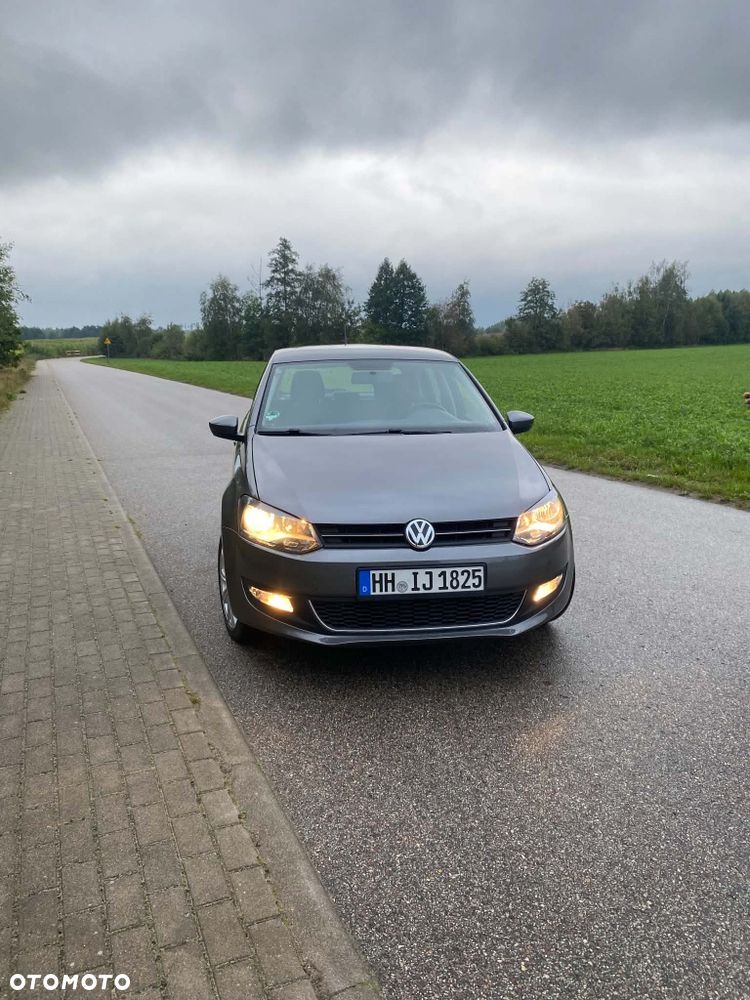 Volkswagen Polo - 2
