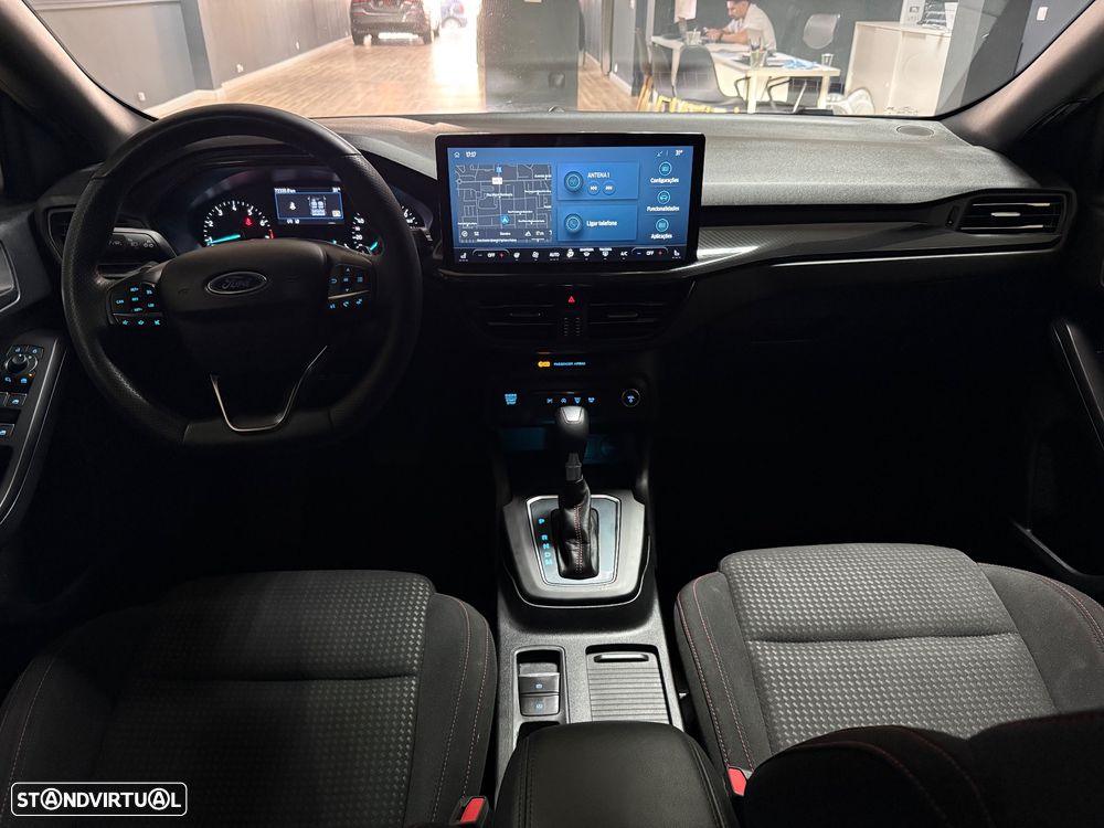 Ford Focus SW 1.0 EcoBoost MHEV ST-Line Aut. - 17