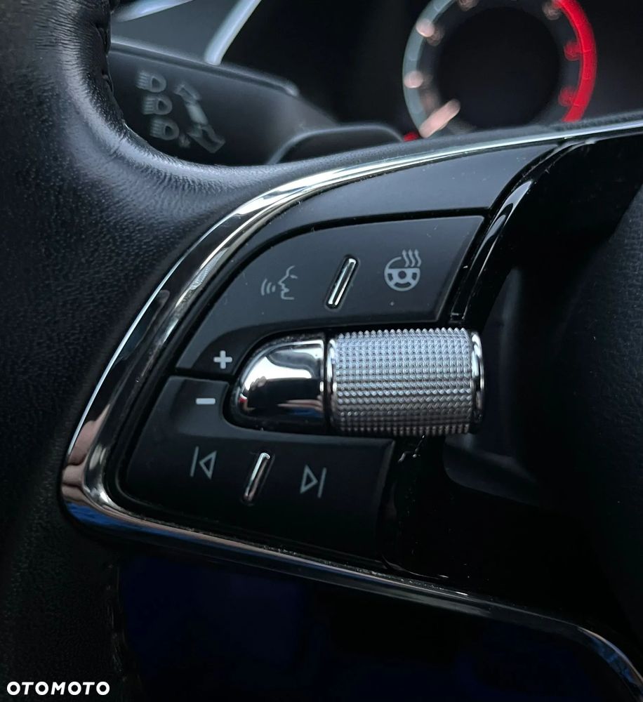 Skoda Octavia 2.0 TDI Ambition DSG - 13