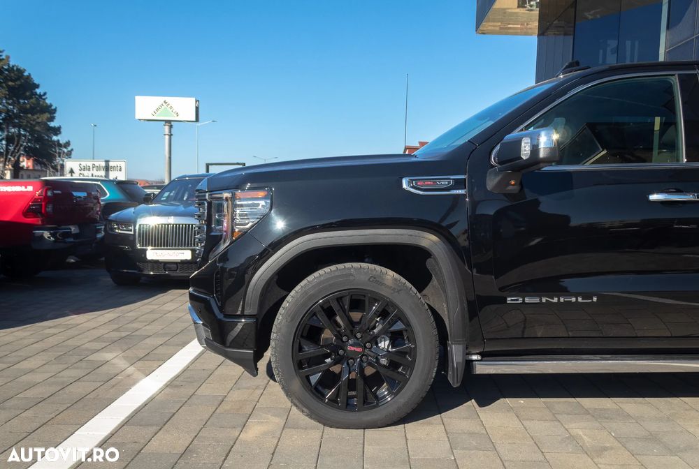 GMC Sierra - 3