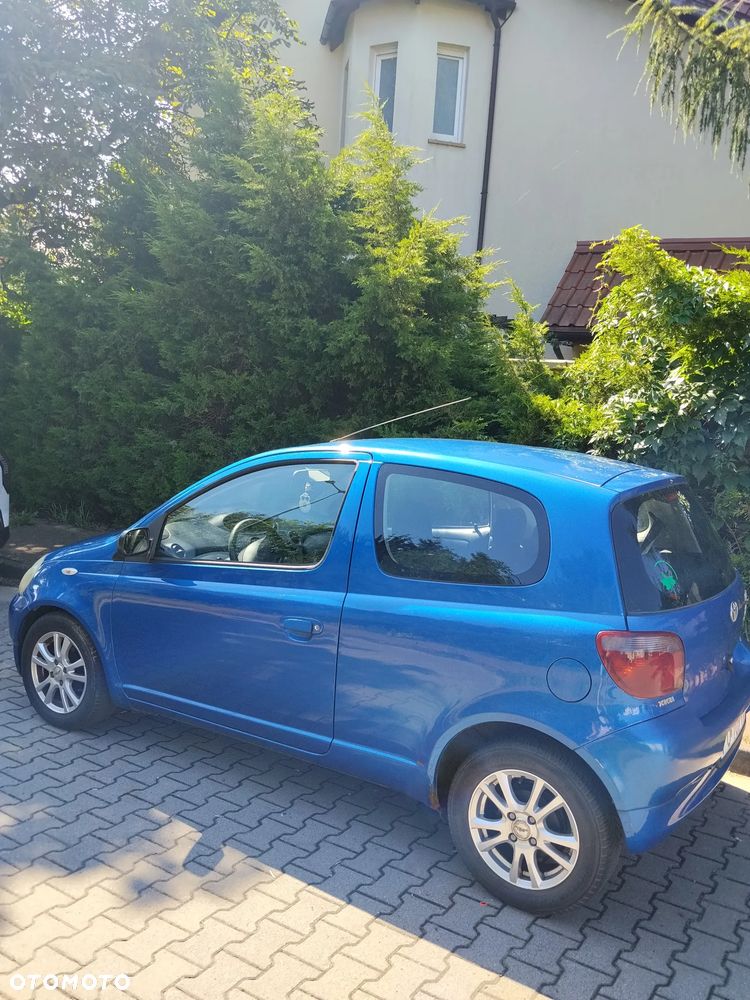Toyota Yaris 1.4 D-4D Active - 9
