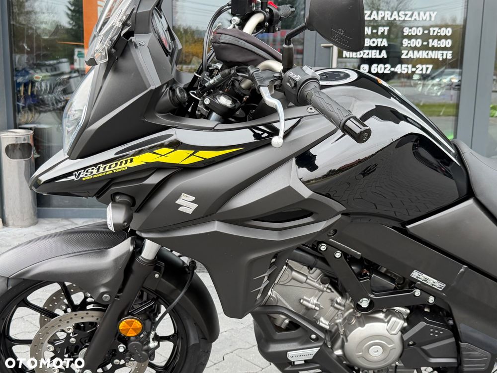 Suzuki V-STROM - 32