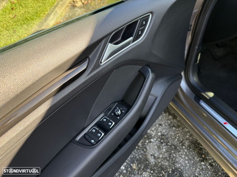 Audi A3 Sportback 1.6 TDI S-line S tronic - 30