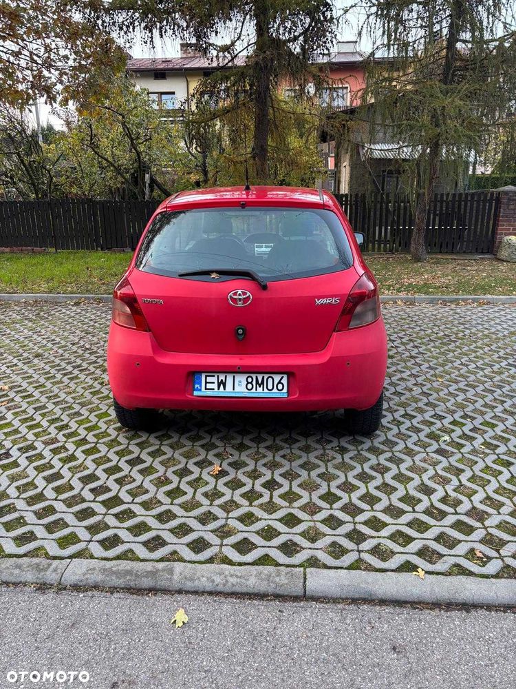 Toyota Yaris 2007 photo 3