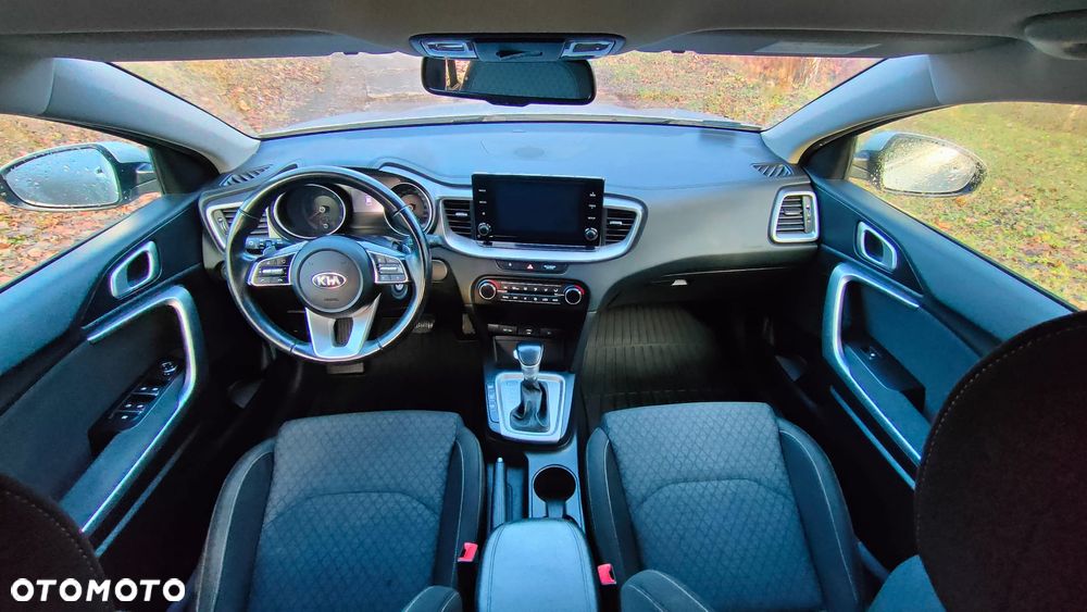 Kia Ceed 1.6 CRDi mHEV M DCT - 12