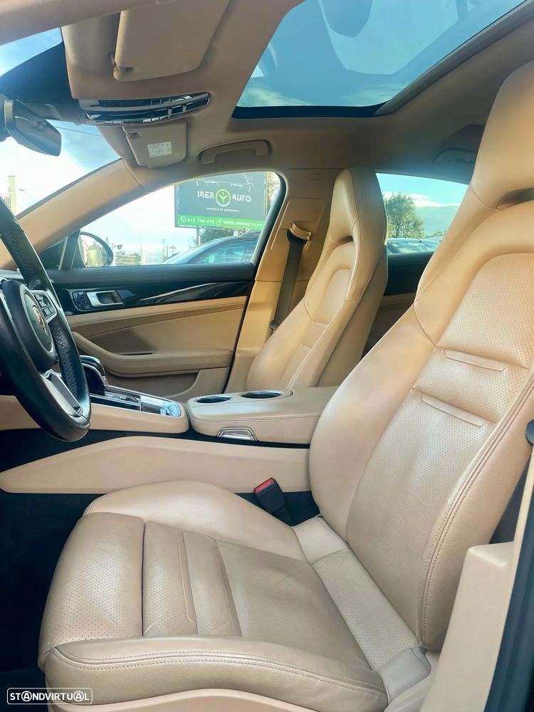 Porsche Panamera - 8
