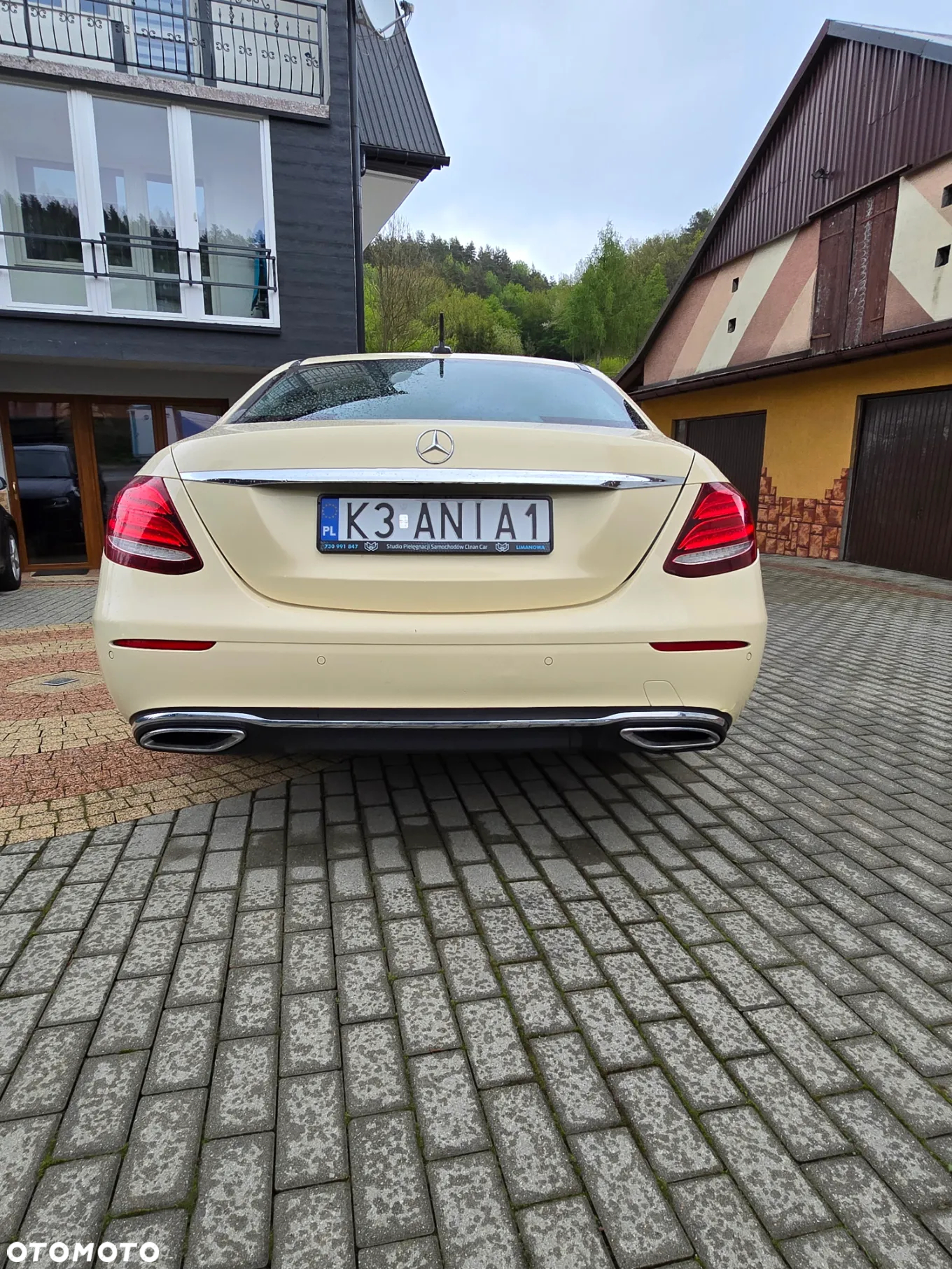 Mercedes-Benz Klasa E 200 d 9G-TRONIC Exclusive - 3