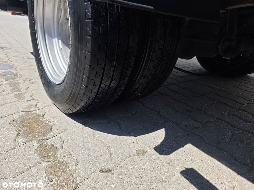 Iveco 35C16 Kontener z Winda 8ep Silnik 3L Bliźniaki 2300 wysoki ! - 11