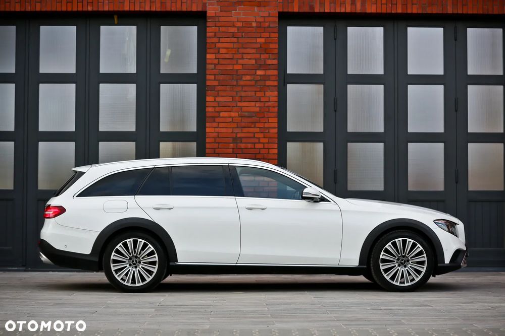 Mercedes-Benz Klasa E 220 d 4Matic All-Terrain 9G-TRONIC Avantgarde - 1