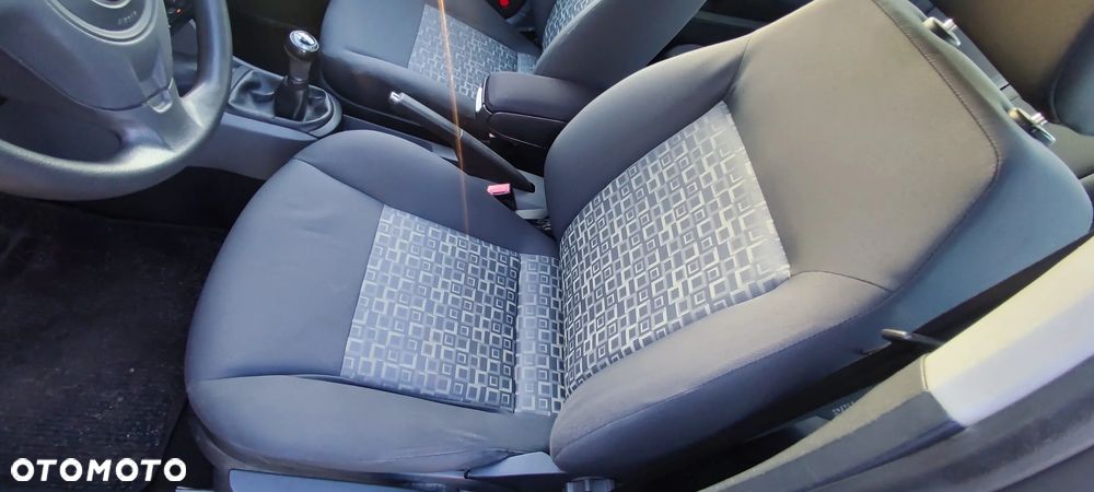Seat Ibiza 1.2 12V Stylance - 15