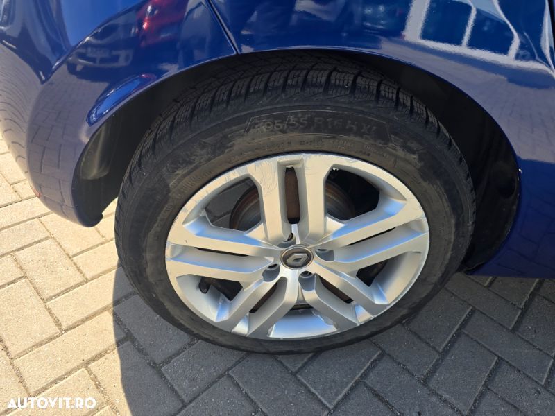 Renault Clio - 8