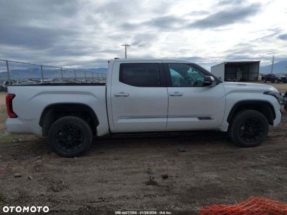 Toyota Tundra - 5