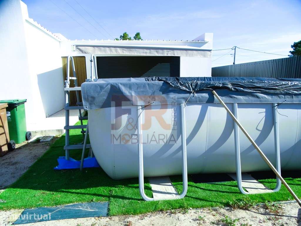 Moradia Terreá T1 com Alpendre e jardim, Fernão Ferro - Grande imagem: 4/48