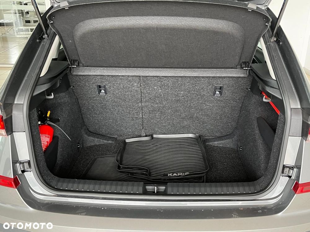 Skoda Kamiq 1.0 TSI Essence - 9