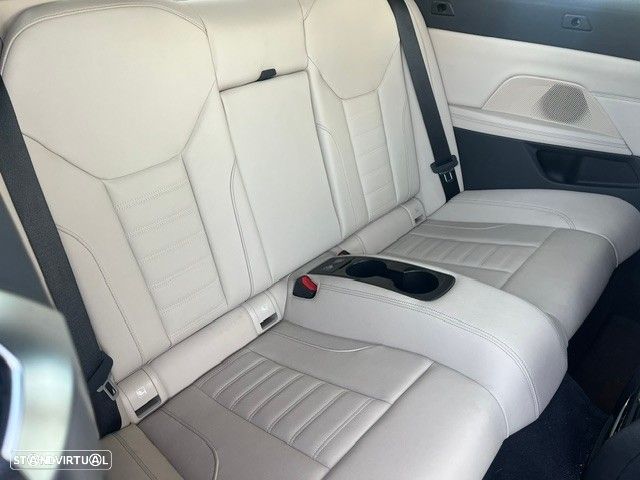 BMW 420 d Pack Desportivo M Auto - 14
