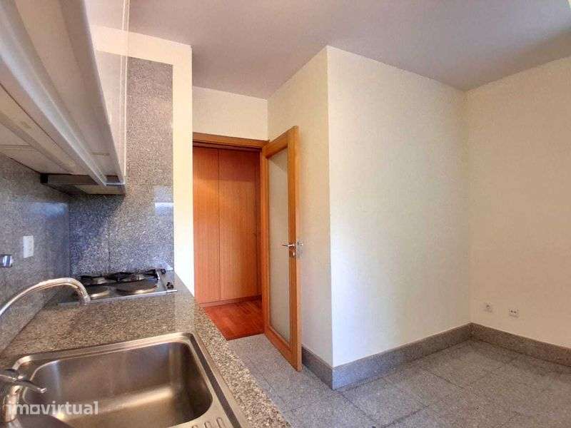 Apartamento T1 com Garagem e Arrumos Pedrouços, Maia - Grande imagem: 5/12