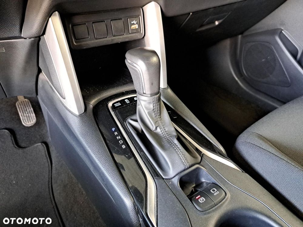 Toyota Corolla Cross - 19