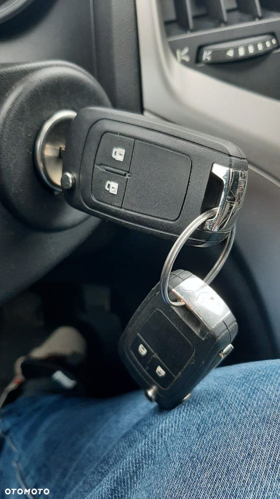 Opel Astra 1.4 Turbo Edition Sport - 24