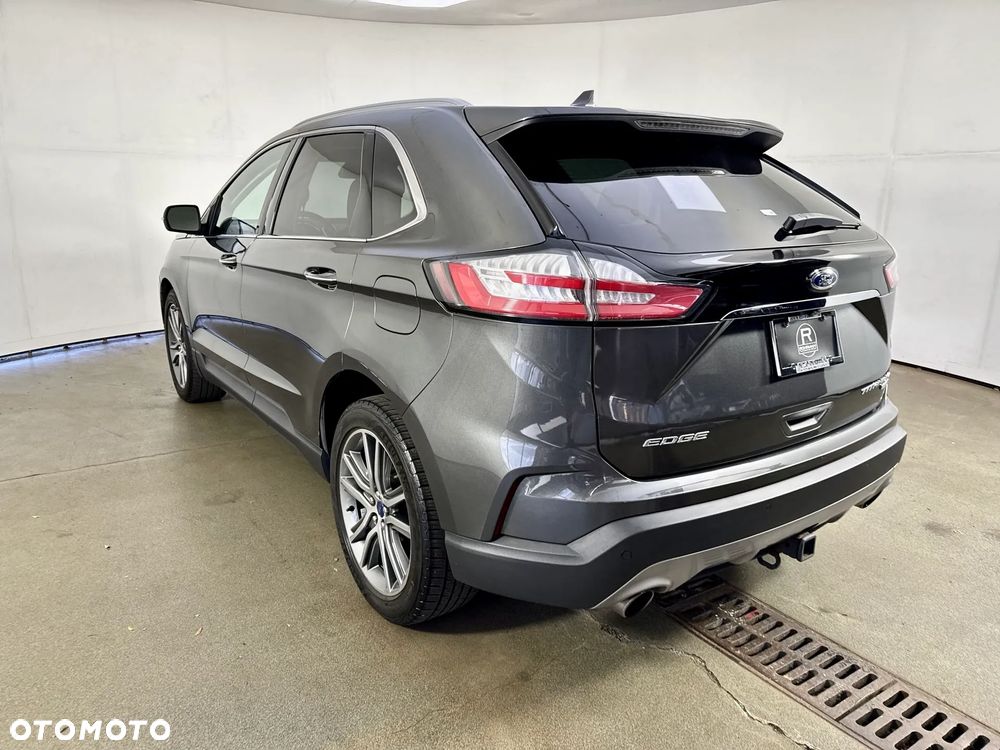 Ford Edge - 9