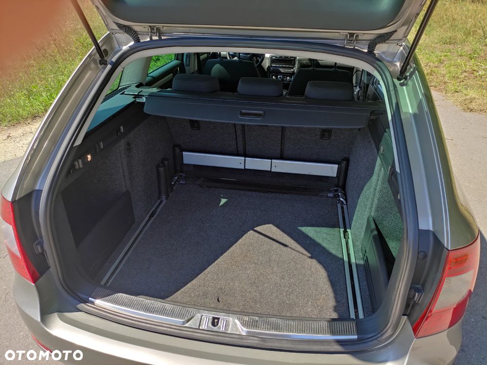 Skoda Superb 2.0 TDI Ambition - 15