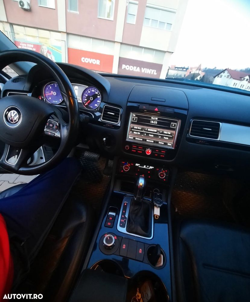 Volkswagen Touareg 3.0 V6 TDI BMT - 7