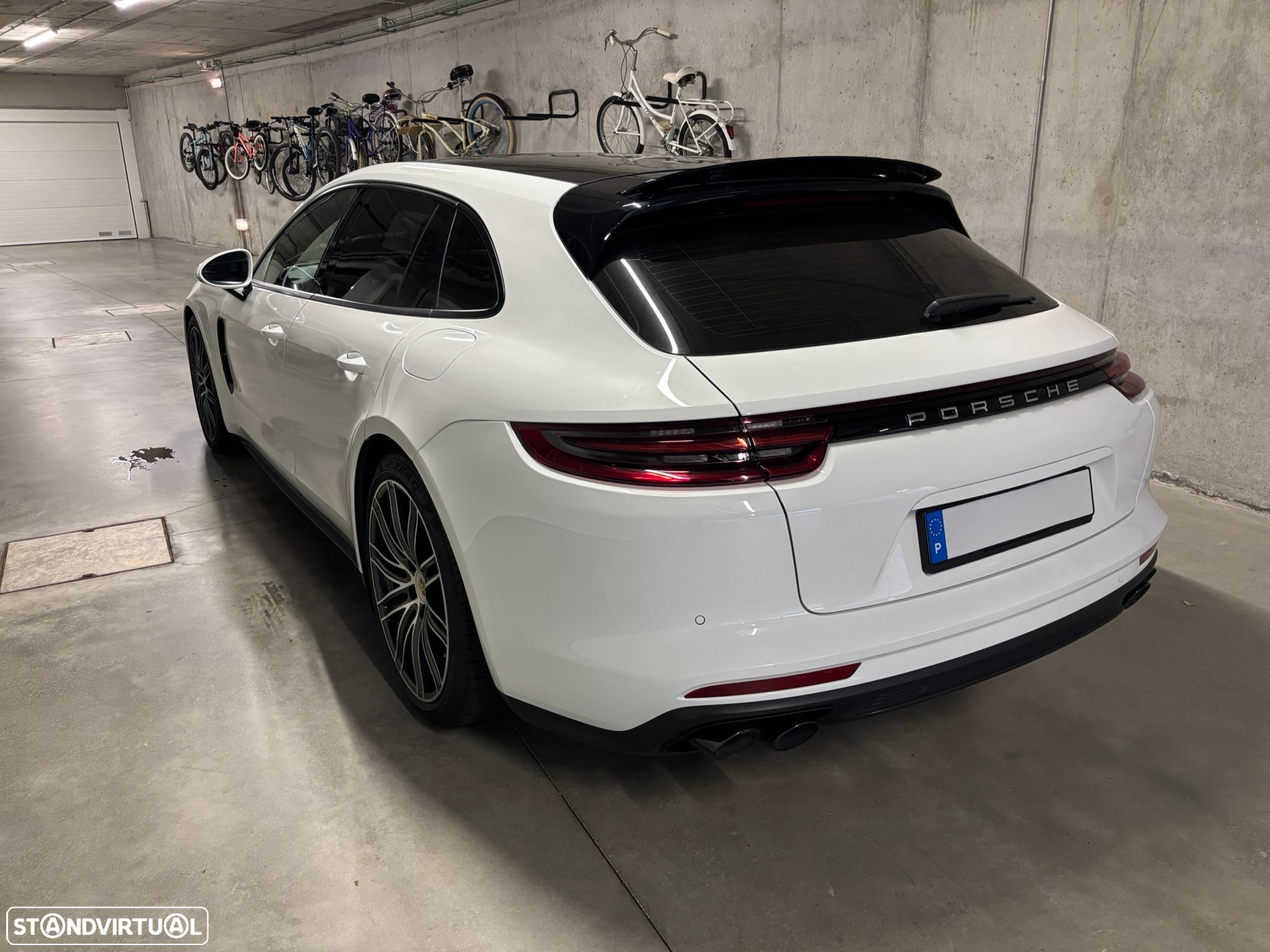 Porsche Panamera Sport Turismo 4 E-Hybrid - 4